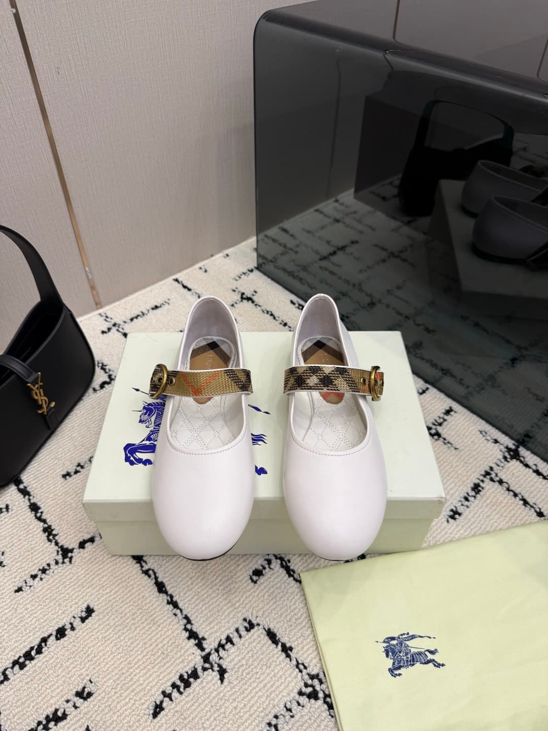 D3160 Burberry / Burberry 26WF New Product — image 1
