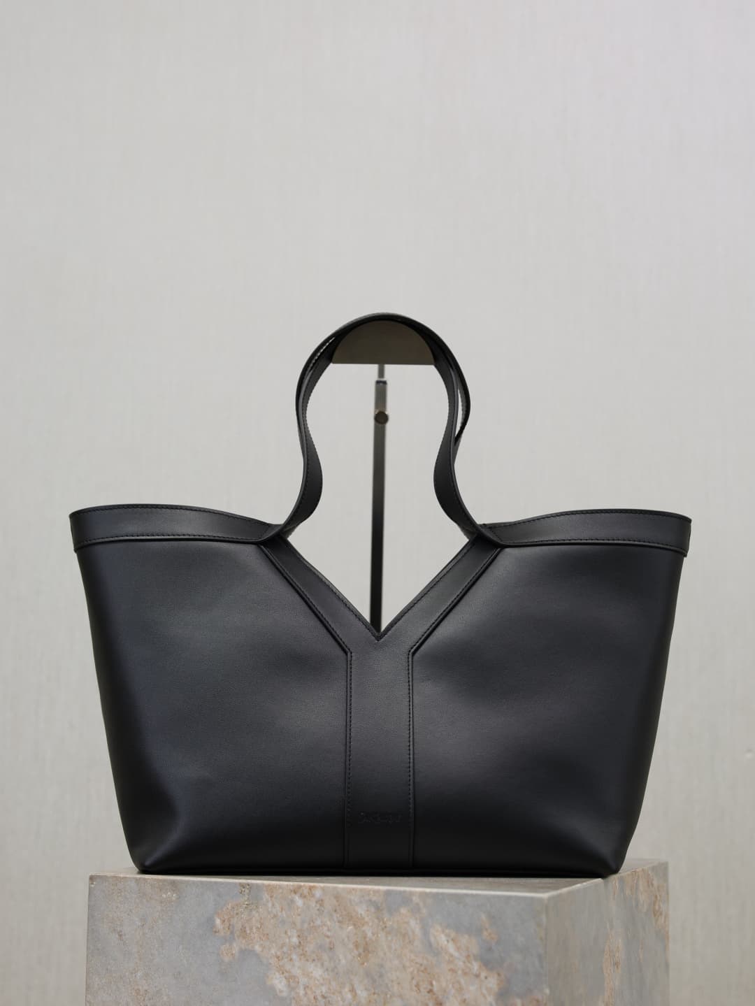 C8534 “Y” small shopping bag· — image 1