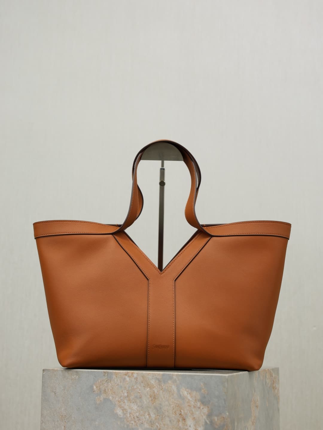C8533 “Y” small-sized shopping bag· — image 1