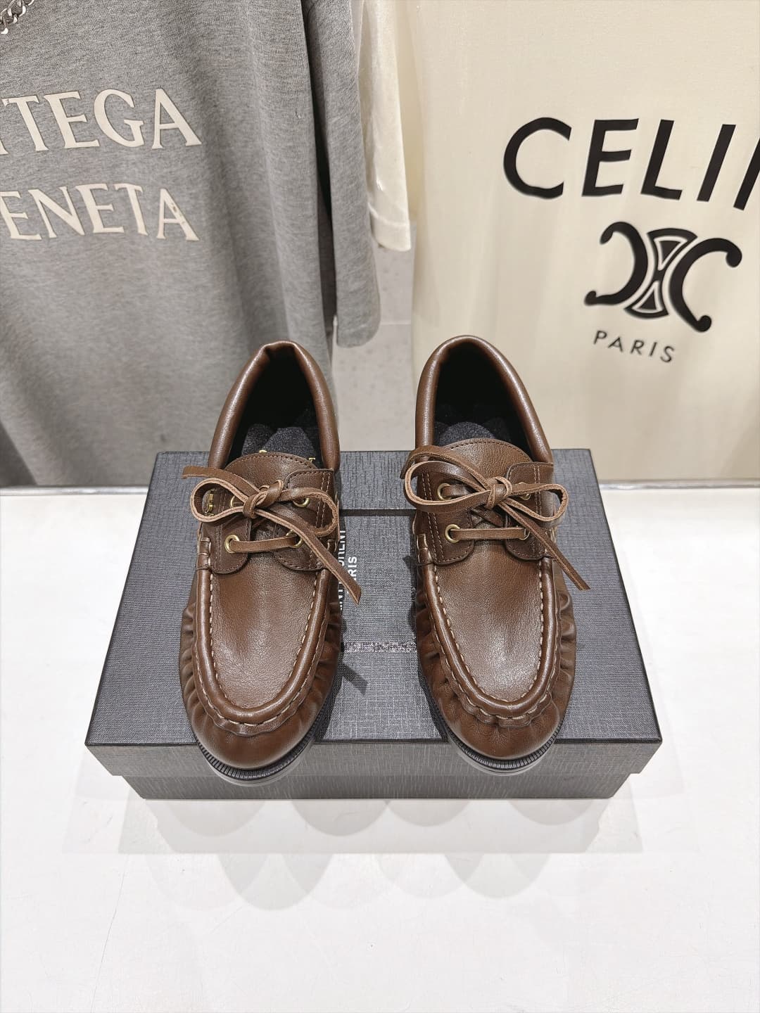 D12264 High-version products produced on the factory floor; men’s size + 20 — image 1