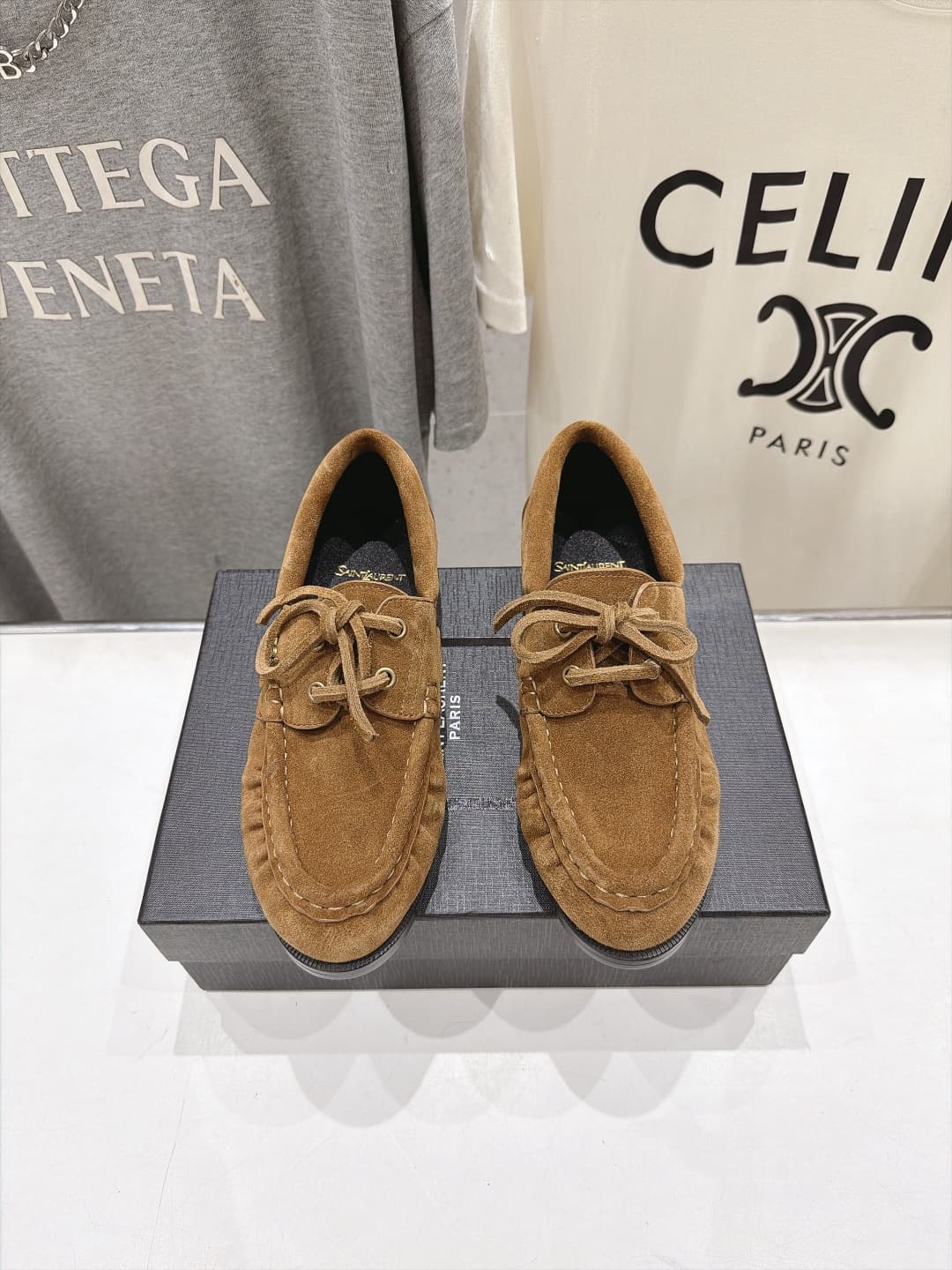 D12260 High-version products produced on the factory floor; men’s size + 20 — image 1